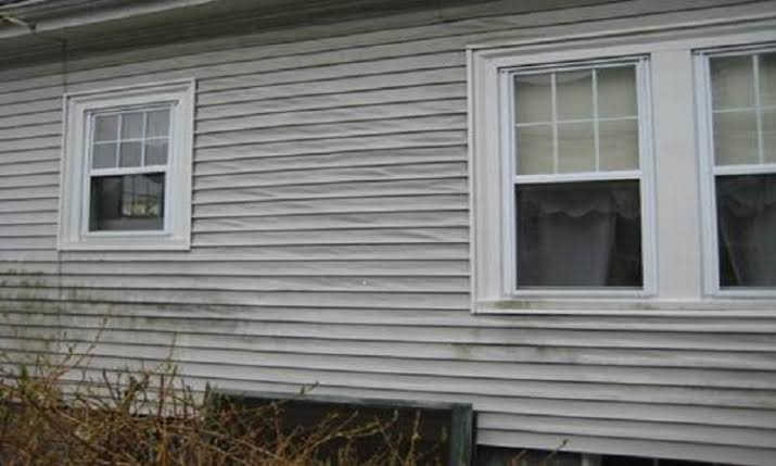 How can you tell when exterior siding needs replacing?
